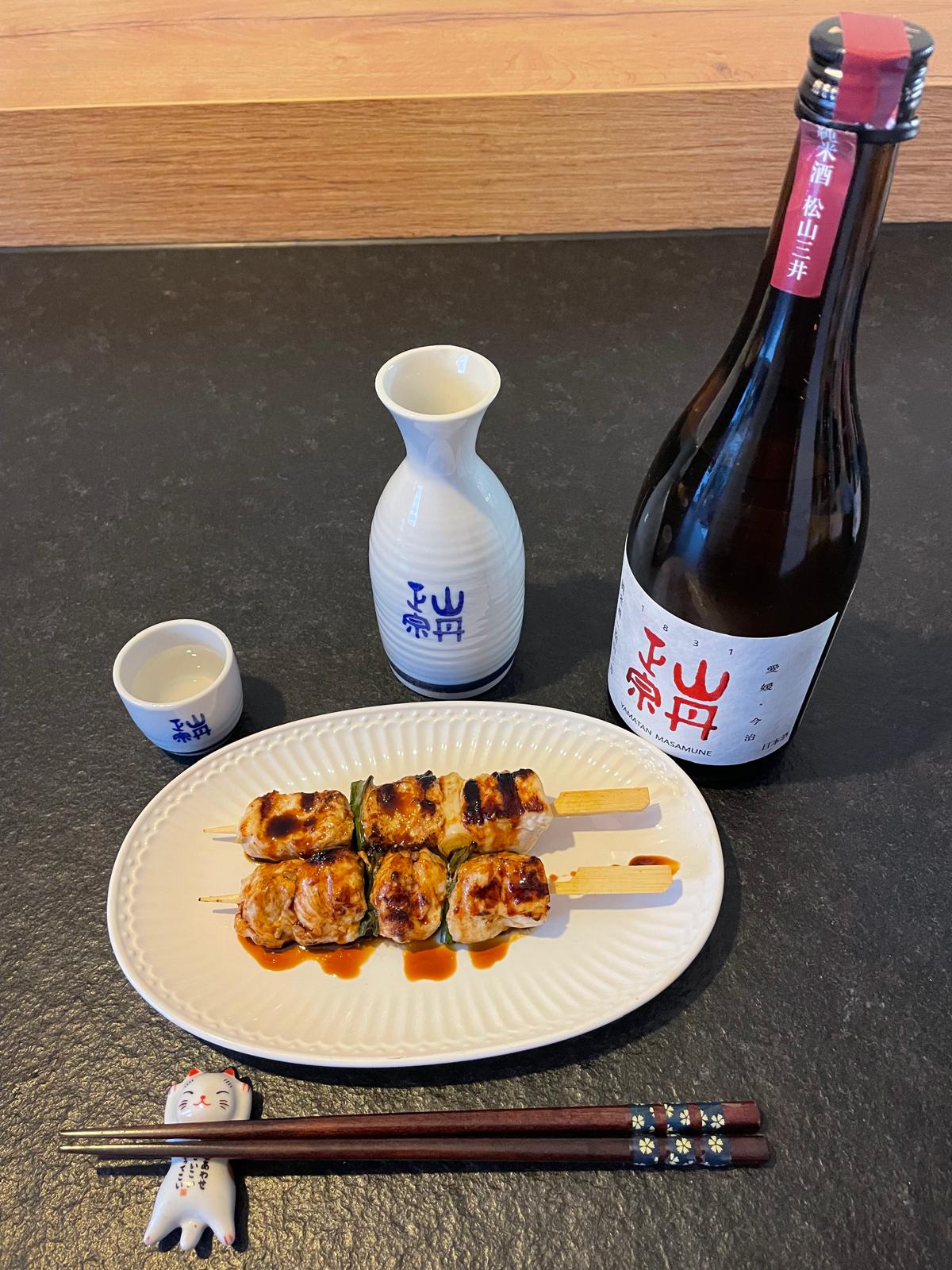 Sake Foodmatch Junmai-shu: Yakitori (Gebratene Hühnerspieße)