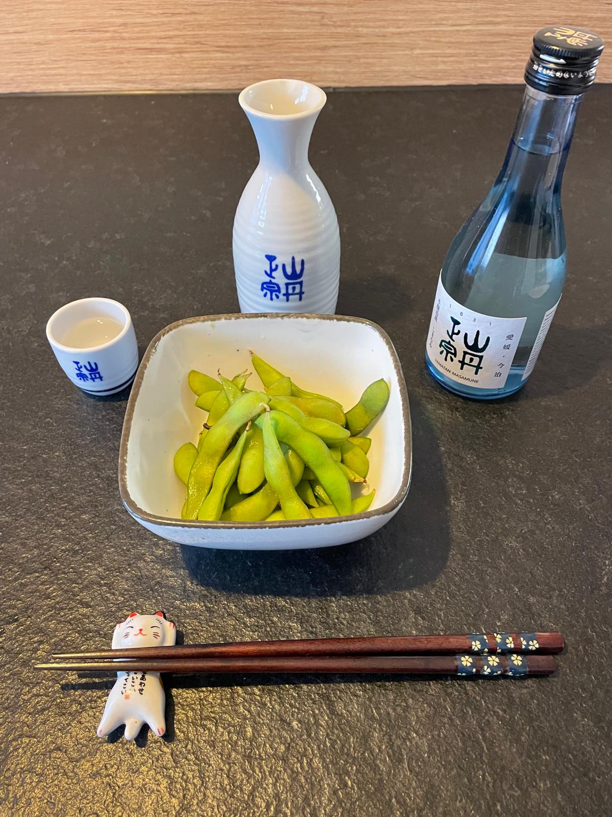 Sake Foodmatch Honjozo: Edamame